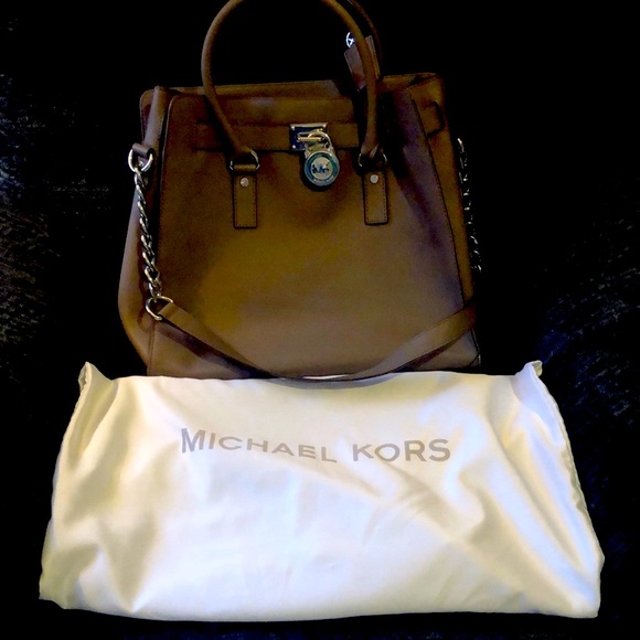 Michael Kors - Picture 1 of 6